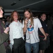 Design A Wave - List pictures