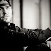 Lee Brice - List pictures