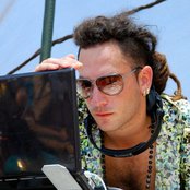 Captain Hook - List pictures