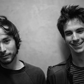 De Lux - List pictures