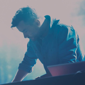 Bonobo - List pictures
