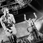 New Life Worship - List pictures