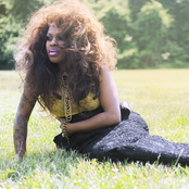 Lil' Mo - List pictures