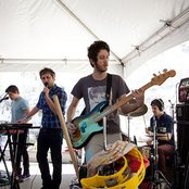 Small Black - List pictures