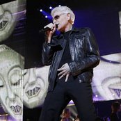 Dennis Young - List pictures