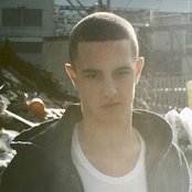 Evian Christ - List pictures