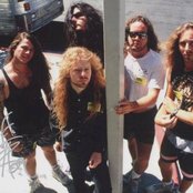 Dark Angel - List pictures