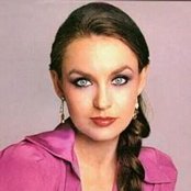 Crystal Gayle - List pictures