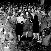 Andrew Sisters - List pictures