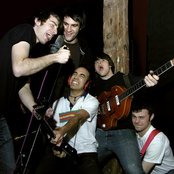 Sparks The Rescue - List pictures