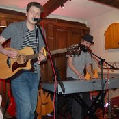 B Yellow - List pictures