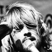 Xavier Rudd - List pictures