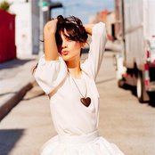 Zooey Deschanel - List pictures