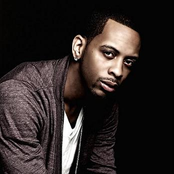 Lonny Bereal - List pictures