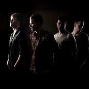 Revolver Avenue - List pictures