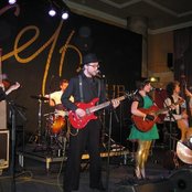 6 Day Riot - List pictures