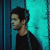 Travis Garland - List pictures