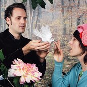 Dustin O'halloran - List pictures