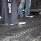 Stars Go Dim - List pictures