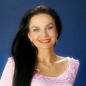 Crystal Gayle - List pictures
