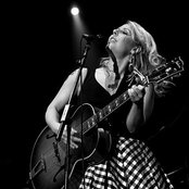 Nell Bryden - List pictures