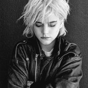 Soko - List pictures