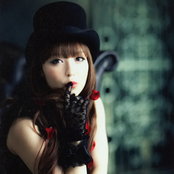 Maon Kurosaki - List pictures