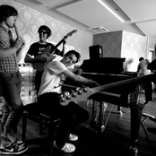 Dutch Uncles - List pictures