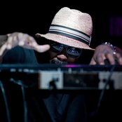 Dâm-funk - List pictures