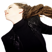 Rona Nishliu - List pictures