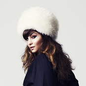 Yasmin - List pictures