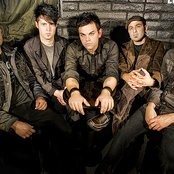 32 Leaves - List pictures