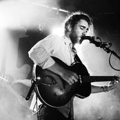 Matt Corby - List pictures