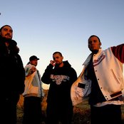 Violadores Del Verso - List pictures