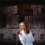 Natalie Macmaster - List pictures