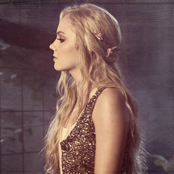 Danielle Bradbery - List pictures
