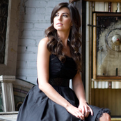 Meredith Andrews - List pictures