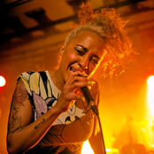 Barbara Moleko - List pictures