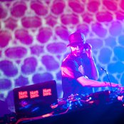 Rustie - List pictures