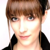 Emily Smith - List pictures