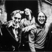 Gomez - List pictures