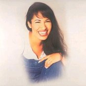 Selena - List pictures