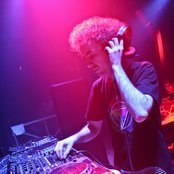 High Contrast - List pictures