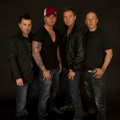 East 17 - List pictures