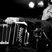 Dino Saluzzi - List pictures