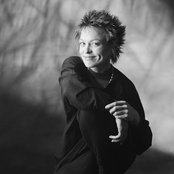 Laurie Anderson - List pictures