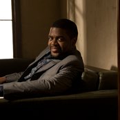 Chikezie - List pictures