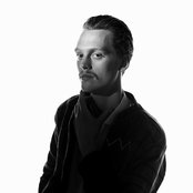 Sean Nicholas Savage - List pictures