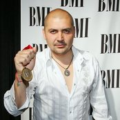 Reyli Barba - List pictures