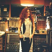 Nikka Costa - List pictures